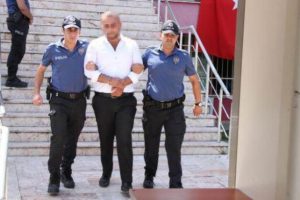 Muhtardan ceza kesen polislere skandal s&ouml;zler!