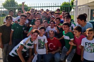 Ali Akman Bursaspor taraftarı ile b&uuml;t&uuml;nleşti