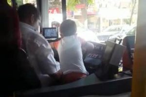 İstanbul'da &ccedil;ocuğa otob&uuml;s kullandıran şof&ouml;r yakalandı