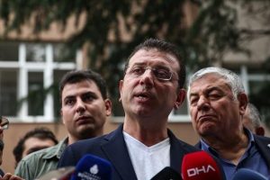 Ekrem İmamoğlu'ndan Diyarbakır'da 'kayyum' mesajı