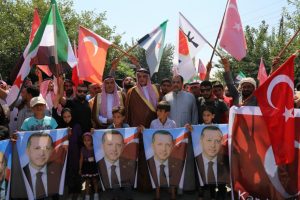 Suriye'de T&uuml;rkiye'ye teşekk&uuml;r y&uuml;r&uuml;y&uuml;ş&uuml;