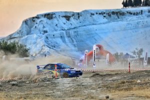 Pamukkale Rallisi tozu dumana kattı