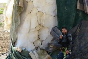 3 ay erimeden duran karlar, ekmek kapısı oluyor