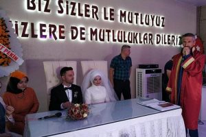 Bu kez kendi oğlunun nikahını kıydı