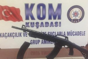 Ş&uuml;phe &uuml;zerine durdurulan ara&ccedil;tan &ccedil;ıktı
