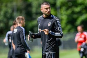 Beşiktaş'ta g&ouml;zler Burak Yılmaz'ı arıyor