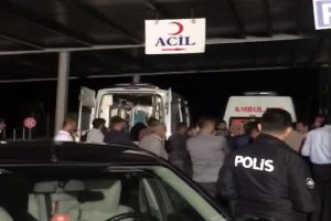 TIR trakt&ouml;re &ccedil;arptı: 1 &ouml;l&uuml;, 1 ağır yaralı