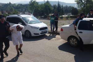 Uyuşturucu operasyonuna 3 g&ouml;zaltı