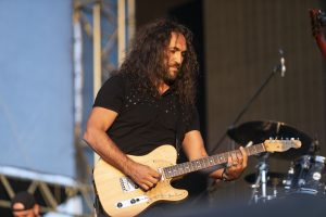Zeytinli Rock Festivali renkli g&ouml;r&uuml;nt&uuml;lerle son buldu