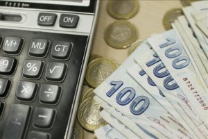 Ekonomistler b&uuml;y&uuml;me verisini değerlendirdi