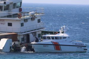 Karaya vuran gemi Sahil G&uuml;venlik tarafından kontrol edildi