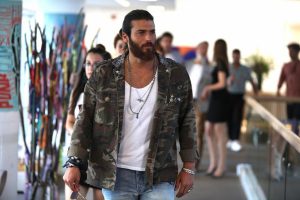 Can Yaman IMDb'de zirvede