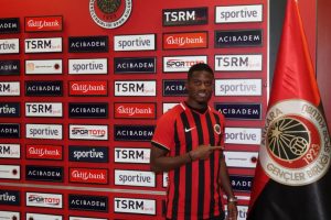Gen&ccedil;lerbirliği, Floyd Ayite'yi kadrosuna kattı