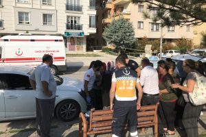 Eşini boğarak &ouml;ld&uuml;rd&uuml;kten sonra polise teslim oldu