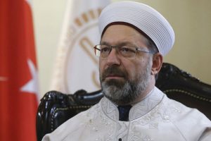 Diyanet İşleri Başkanı Erbaş: "&Ccedil;ocuğun dokunulmazlığı dini, ahlaki ve hukuki anlamda kırmızı &ccedil;izgimizdir"