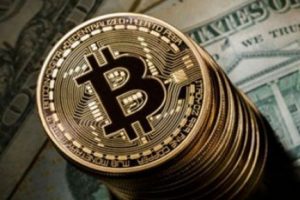 Bitcoin yeniden 10 bin doların &uuml;zerinde