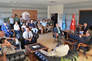 Bursa Uludağ &Uuml;niversitesi Veteriner Fak&uuml;ltesi'nde bayrak değişimi