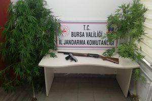 Bursa'da uyuşturucu tacirlerine ge&ccedil;it yok