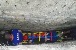 İncir toplarken 5 metrelik boşluğa d&uuml;şt&uuml;