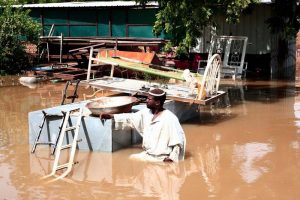 Sudan'da sel felaketi: 78 &ouml;l&uuml;, 100 yaralı