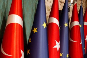 &Ccedil;avuşoğlu'ndan "T&uuml;rkiye'ye AB'de &ouml;zel stat&uuml;" teklifine yanıt