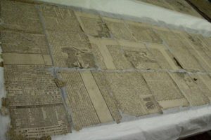 Dolmabah&ccedil;e Sarayı'nda 19. y&uuml;zyıla ait Japon gazete kup&uuml;rleri &ccedil;ıktı