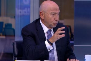 Nihat &Ouml;zdemir: "Uluslararası başarıların form&uuml;l&uuml;..."