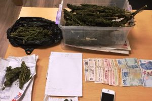 İş yerinde 460 gram esrar ele ge&ccedil;irildi