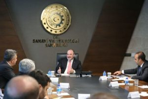 T&uuml;rkiye Uzay Ajansının logo se&ccedil;imi vatandaşların katılımıyla yapılacak