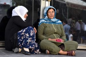 HDP İl Başkanlığı &ouml;n&uuml;nde eylem yapan ailelerin sayısı 4'e y&uuml;kseldi