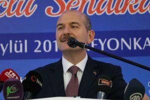 Bakan Soylu: Amerika Ankara'da LGBT'ye 22 milyon dolar yardım yapıyor