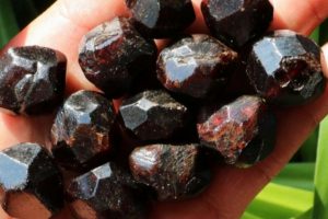 Kamerun'da 300 yeni mineral bulundu