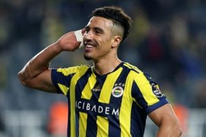 Nabil Dirar artık sol bekte!