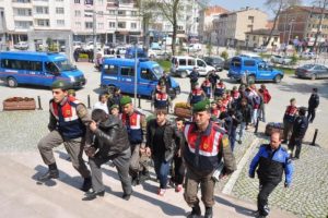 Bursa İneg&ouml;l'de 1 kişinin &ouml;ld&uuml;ğ&uuml; '&ccedil;iftetelli' davası yeniden g&ouml;r&uuml;lecek
