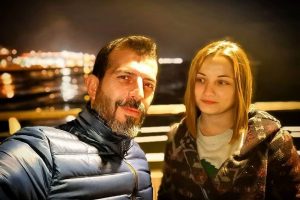 Eşi 20 g&uuml;nl&uuml;k bebeğini &ouml;ld&uuml;r&uuml;p intihar etmişti, eşten y&uuml;rek burkan paylaşım