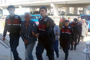&Ccedil;ifte cinayet sanığı: Kendimi korumak i&ccedil;in ateş ederek ka&ccedil;tım