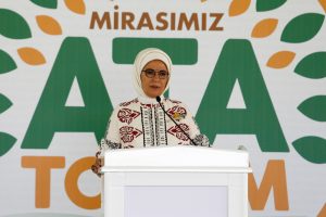 Emine Erdoğan: Kısa zamanda T&uuml;rkiye'de yerli &uuml;retimden başka bir şey g&ouml;rmeyeceğiz