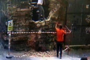 Mimar Sinan'ın &ccedil;eşmesini yıkan şirket kara listeye alınıyor