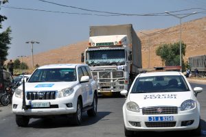 BM'den İdlib'e 36 TIR insani yardım