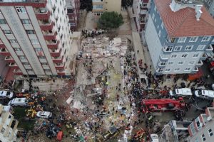 21 kişinin &ouml;ld&uuml;ğ&uuml; &ccedil;&ouml;ken binaya ilişkin yeni soruşturma