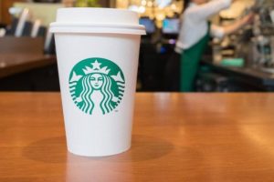 Starbucks'a isim tepkisi: Şikayet&ccedil;i oldu