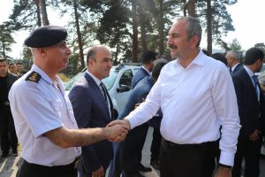 Adalet Bakanı G&uuml;l, Aladağ Gen&ccedil;lik Kampı'nı ziyaret etti