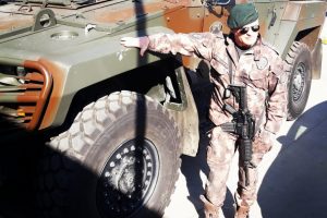 Denizde boğulma tehlikesi ge&ccedil;iren &ouml;zel harekat polisi, hastanede &ouml;ld&uuml;