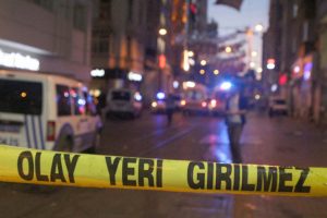 Tartıştığı babasını pompalı t&uuml;fekle ile &ouml;ld&uuml;rd&uuml;