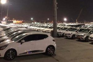 Yenikapı'ya y&uuml;zlerce ara&ccedil; getirildi