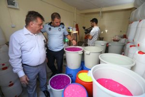 Okul &ouml;ncesi zehirli oyuncak operasyonu: &Ouml;l&uuml;me bile g&ouml;t&uuml;rebiliyor