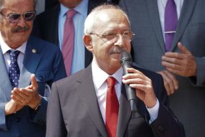CHP lideri Kılı&ccedil;daroğlu: Hep sırtı kalınlar mı kazanacak bu &uuml;lkede?