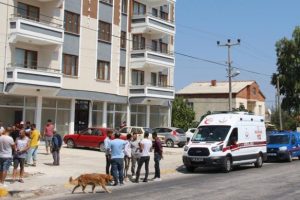 Ayrı yaşadığı eşi tarafından &ouml;ld&uuml;r&uuml;ld&uuml;!