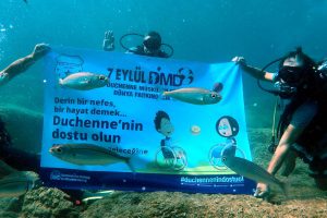 DMD hastalığına dikkat &ccedil;ekmek i&ccedil;in daldılar