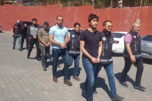 FET&Ouml; zanlıları hakim karşısında!